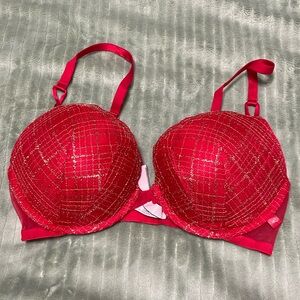 Victoria’s Secret 34D push up
